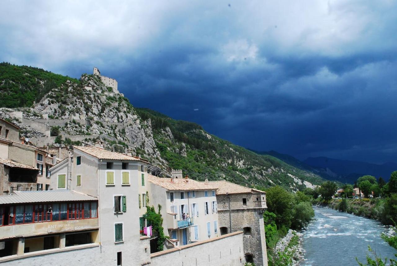Les Gites D'Intervalles Entrevaux Buitenkant foto